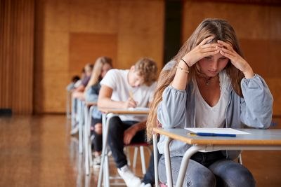 Нервы в сторону: как подготовиться к экзаменам и не умереть от страха
